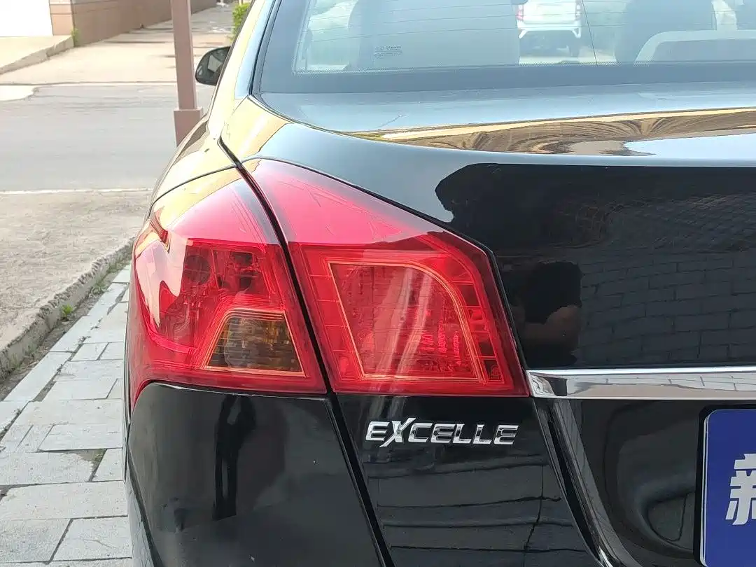 Buick Excelle 2013 1.5L Manual Classic Edition фото 6