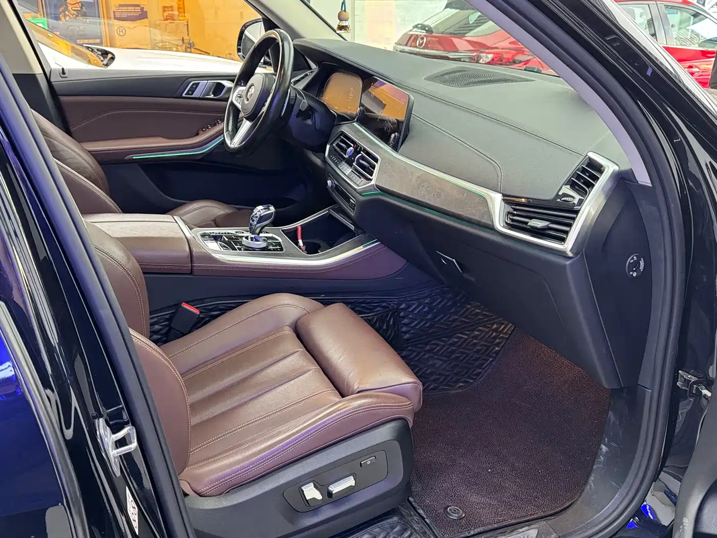 BMW X5 (Import) 2020 xDrive40i M Sport Package фото 6