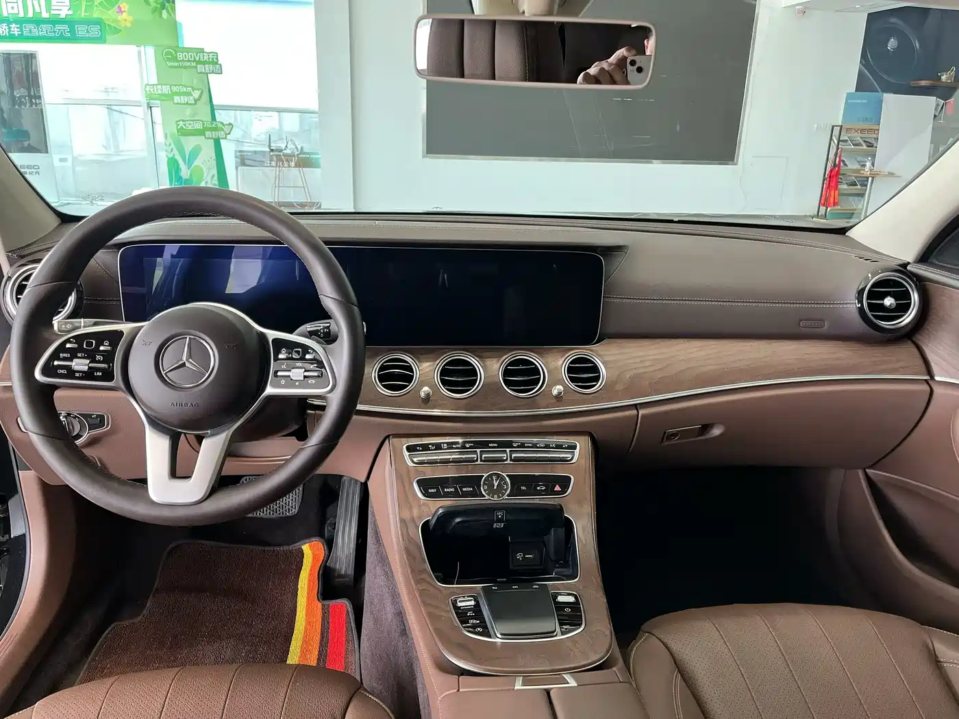 Mercedes-Benz E-Class 2019 E 300 L Fashion фото 9