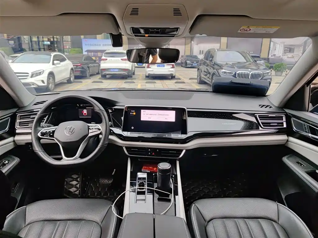 Volkswagen Teramont 2022 330TSI 2WD Premium Luxury фото 13