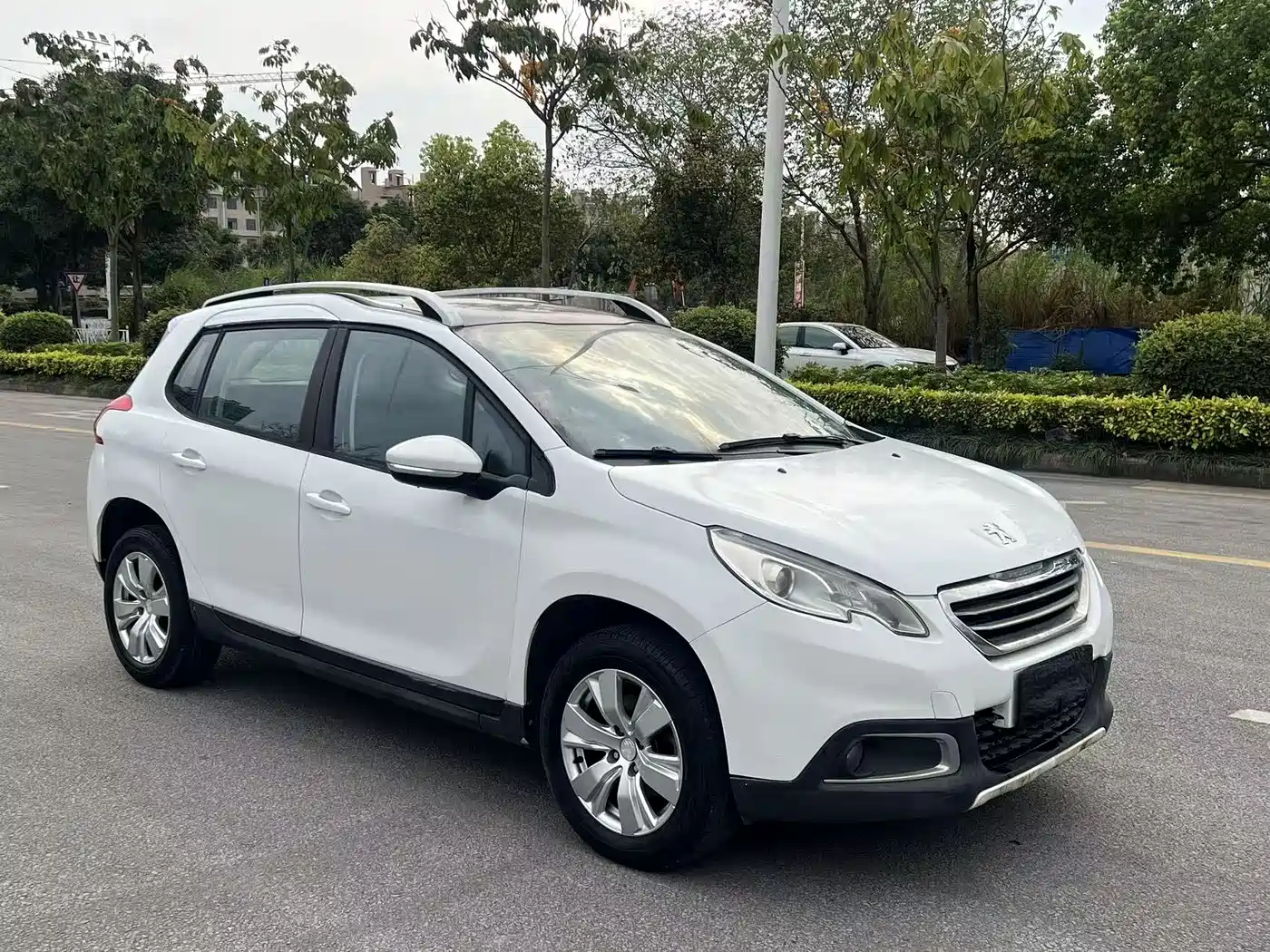 Peugeot 2008 2016 230THP Automatic Pilot фото 3