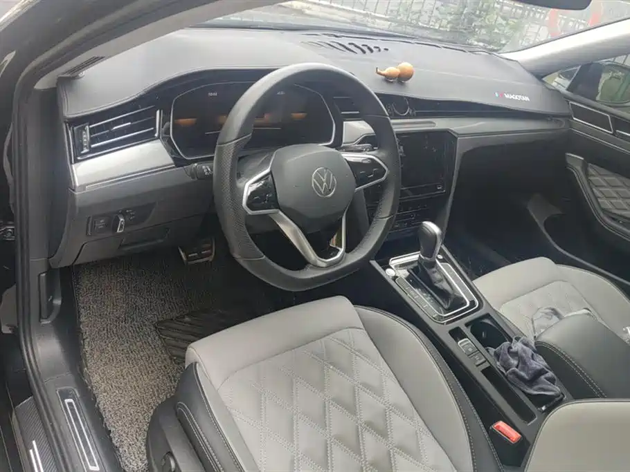 Volkswagen Magotan 2023 2 Million Units Anniversary Edition 330TSI DSG Leading Type фото 12