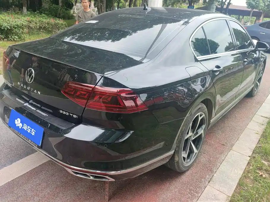 Volkswagen Magotan 2023 2 Million Units Anniversary Edition 330TSI DSG Leading Type фото 3