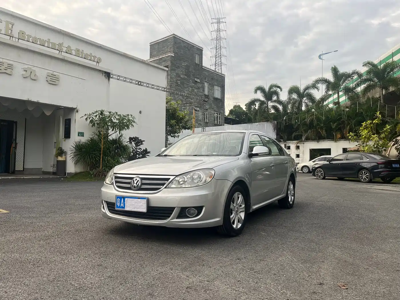 Volkswagen Lavida 2011 1.4TSI DSG Pinya Edition фото 2