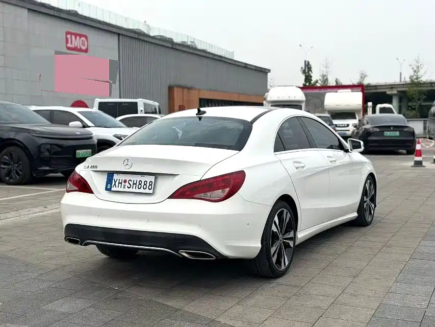 Mercedes-Benz CLA (Import) 2019 CLA 200 Sport фото 7