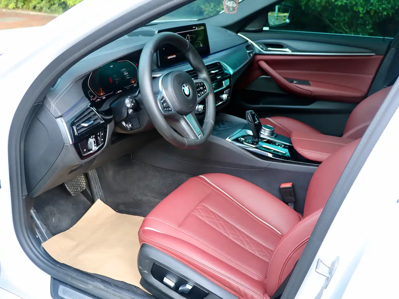BMW 5 Series 2021 530Li Leading M Sport Package фото 9