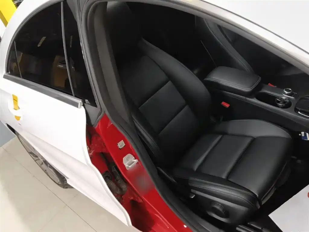 Mercedes-Benz CLA (Import) 2017 CLA 200 Dynamic фото 25