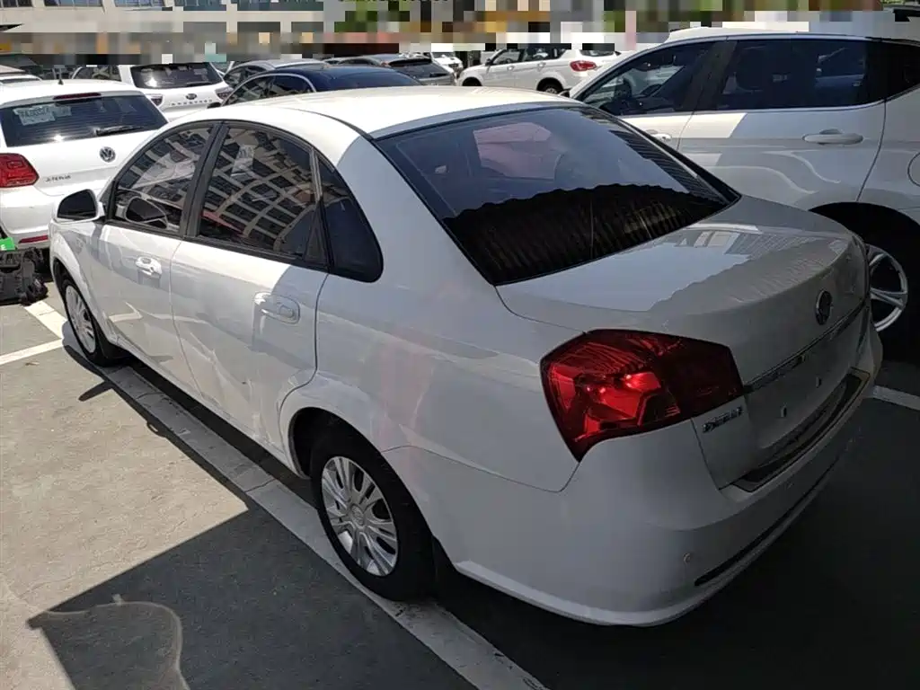 Buick Excelle 2015 1.5L Automatic Classic фото 5