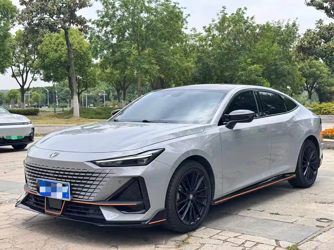 CHANGAN UNI-V