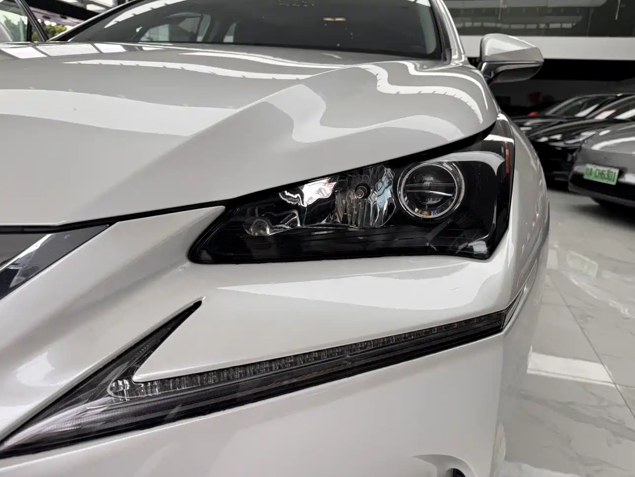 Lexus NX 2015 200t AWD F Sport фото 25