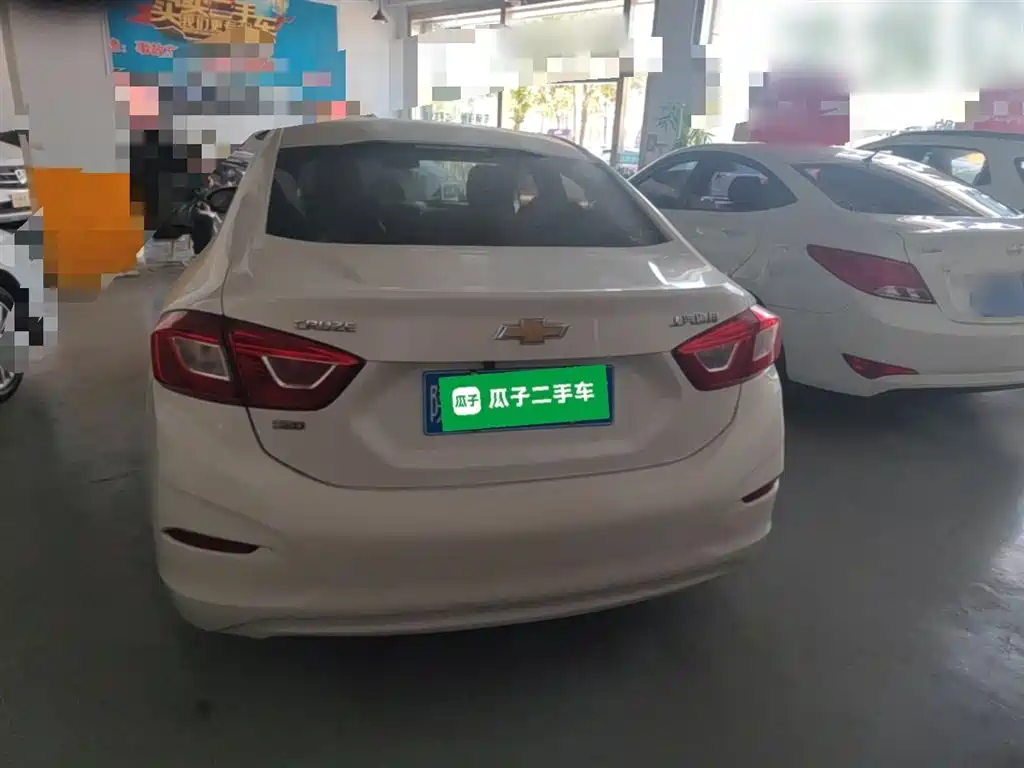 Chevrolet Cruze 2018 320 Automatic Pioneer Sunroof Edition фото 6