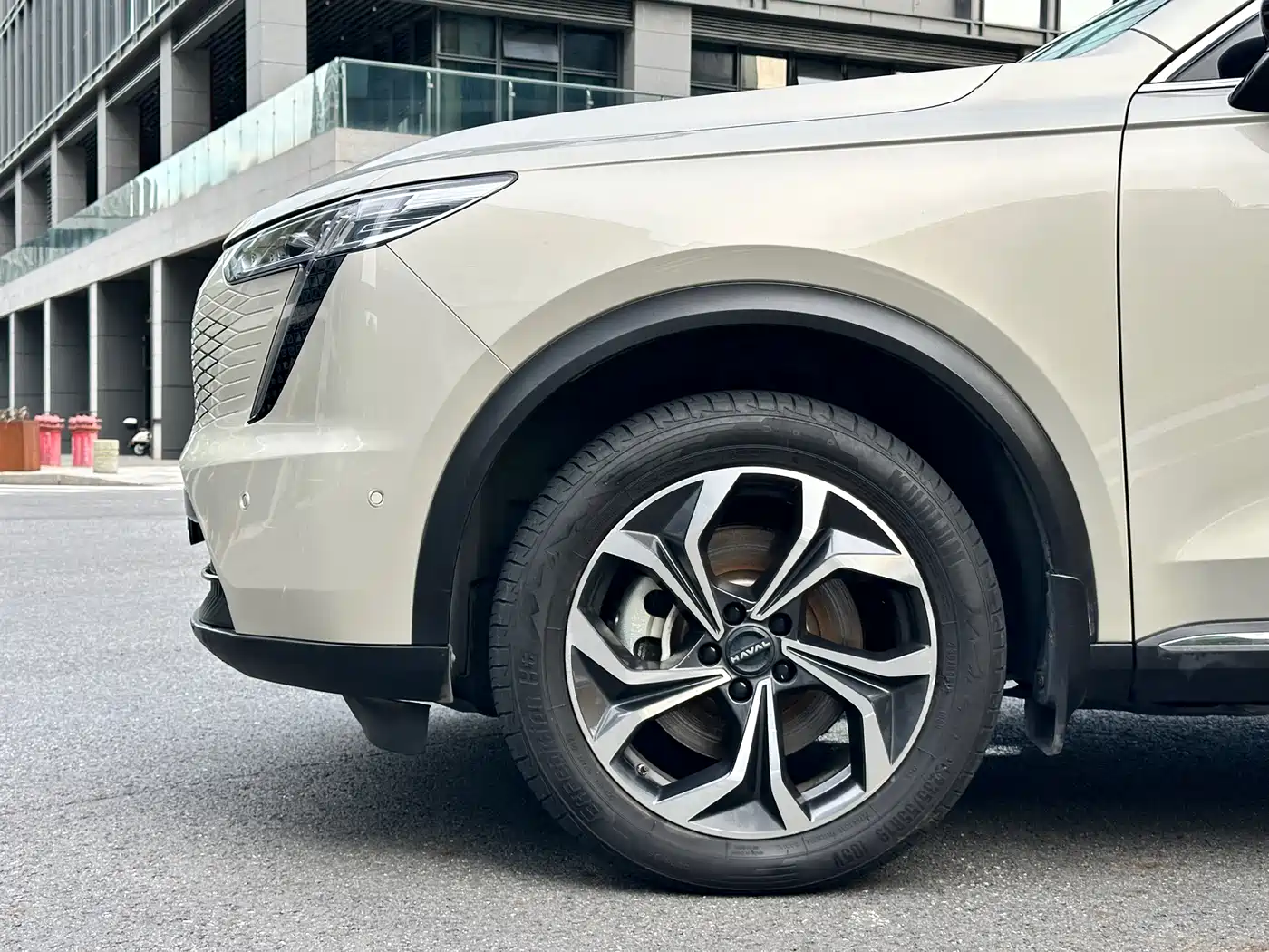 Haval Xiaolong MAX 2023 1.5L Hi4 105 4WD Smart Flagship фото 23