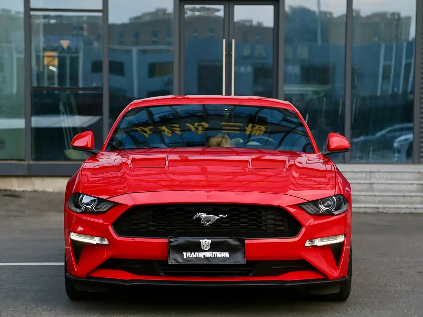 FORD MUSTANG