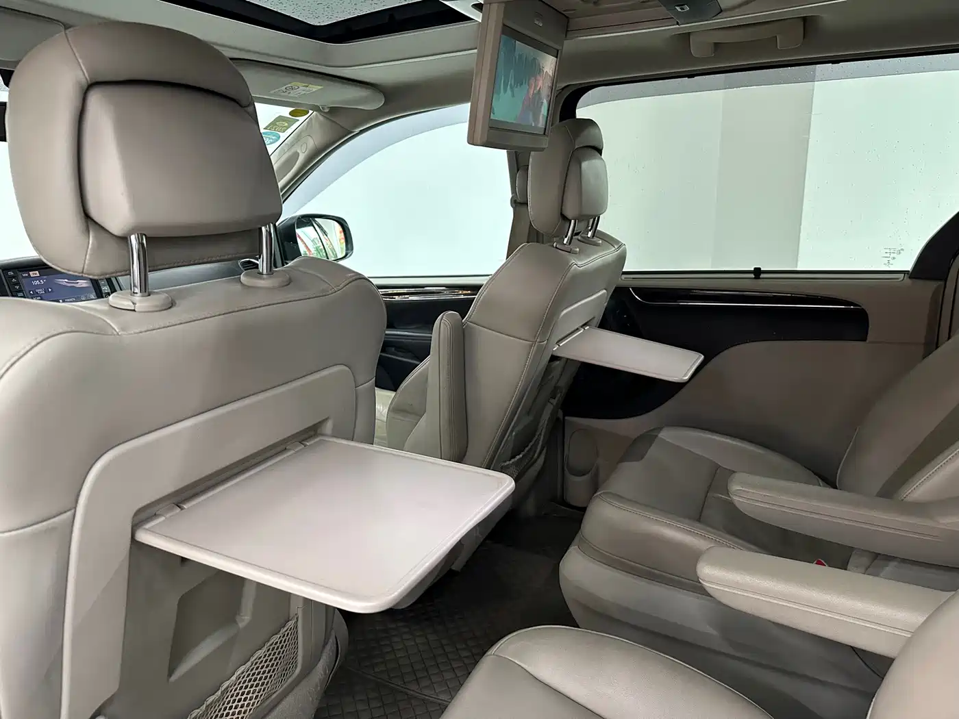 Chrysler Grand Voyager (Import) 2014 2013 3.6L Luxury Edition