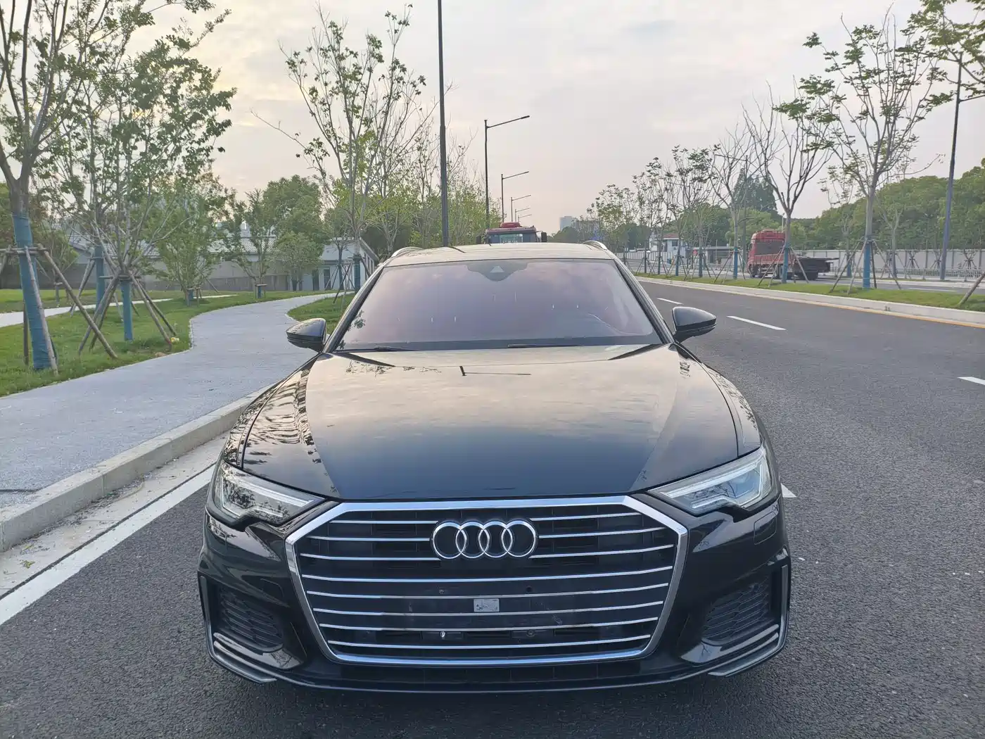 Audi A6 (Import) 2020 Avant Pioneer 40 TFSI Luxury Dynamic фото 2