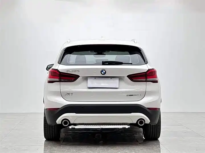 BMW X1 2022 sDrive25Li Leading фото 8