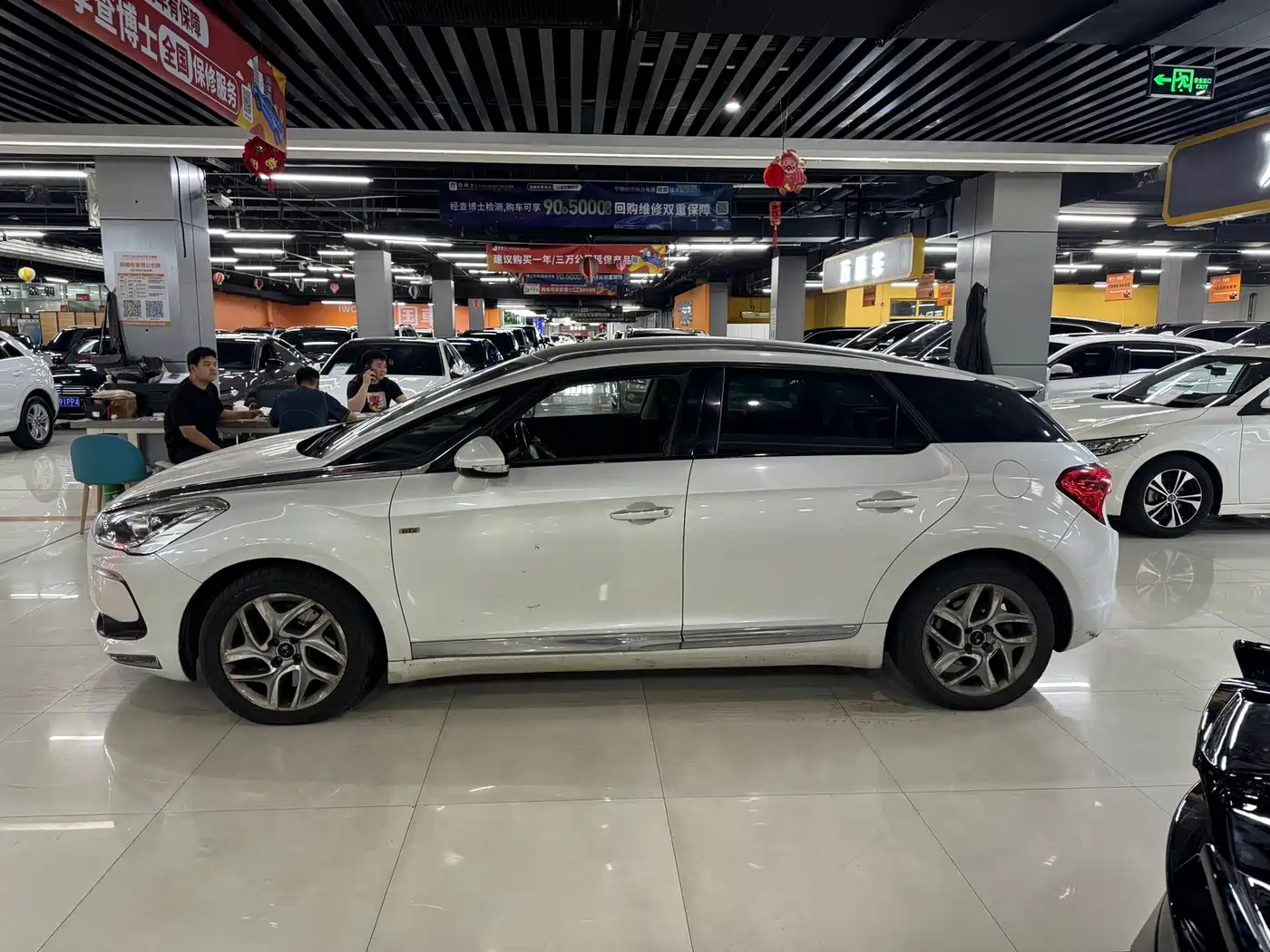 DS 5 2014 2013 1.6T Elegance THP160