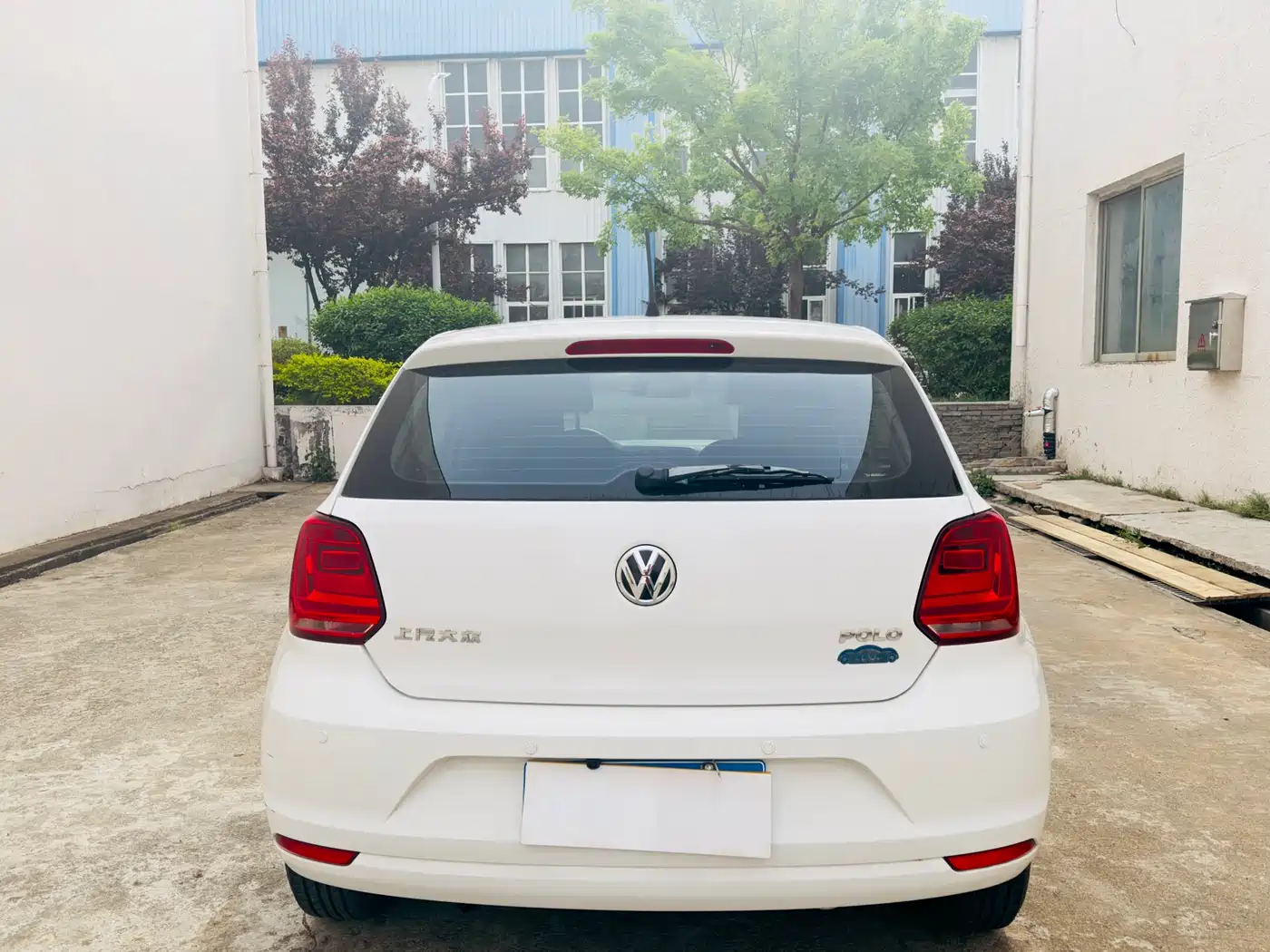 Volkswagen Polo 2016 1.4L Automatic Trend фото 8