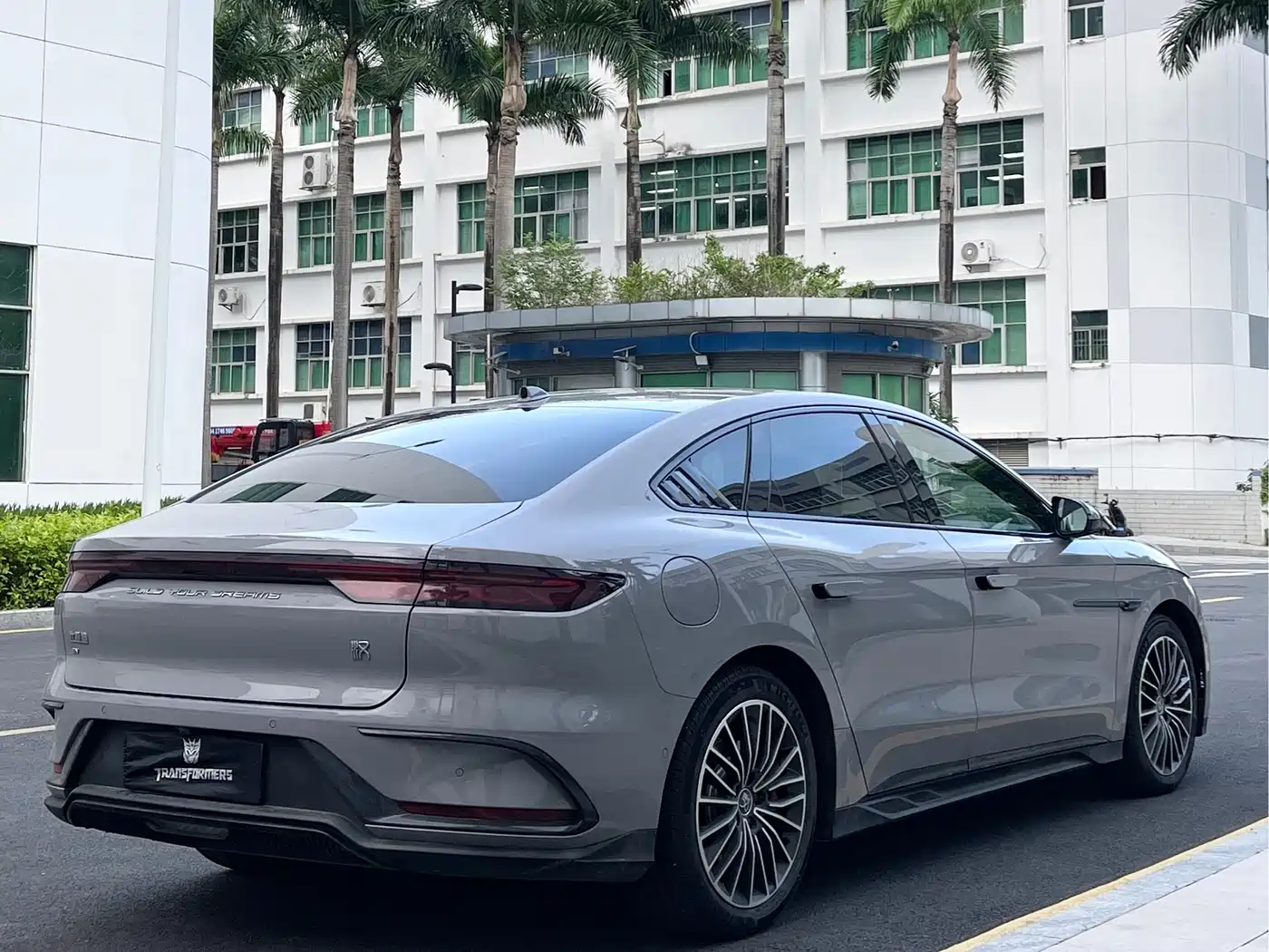 BYD Han 2025 Model EV 701KM LiDAR Smart Driving Version фото 6