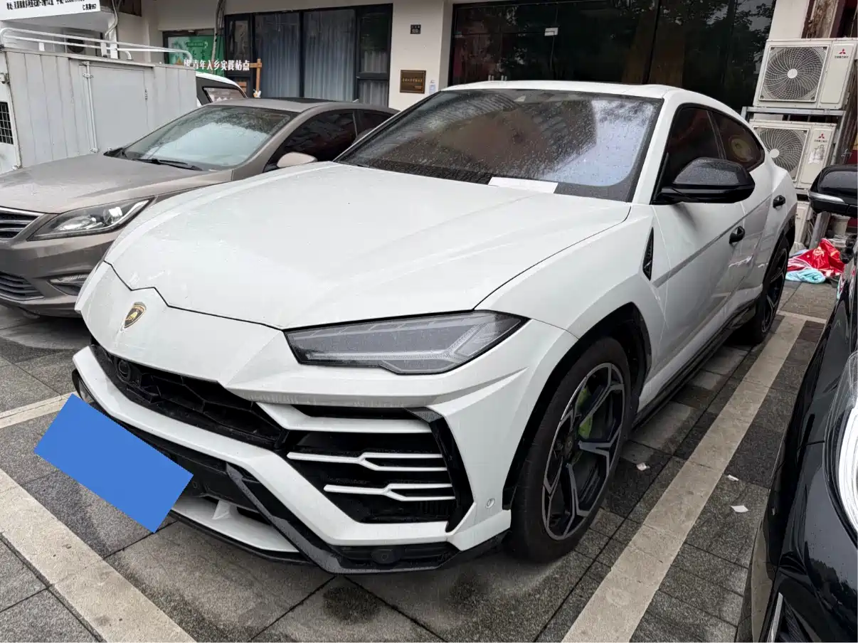 Lamborghini Urus 2021 4.0T V8