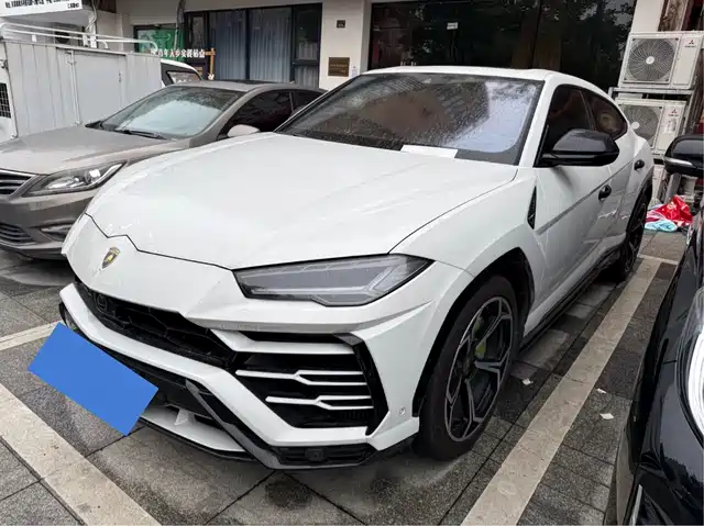 Lamborghini Urus 2021 4.0T V8