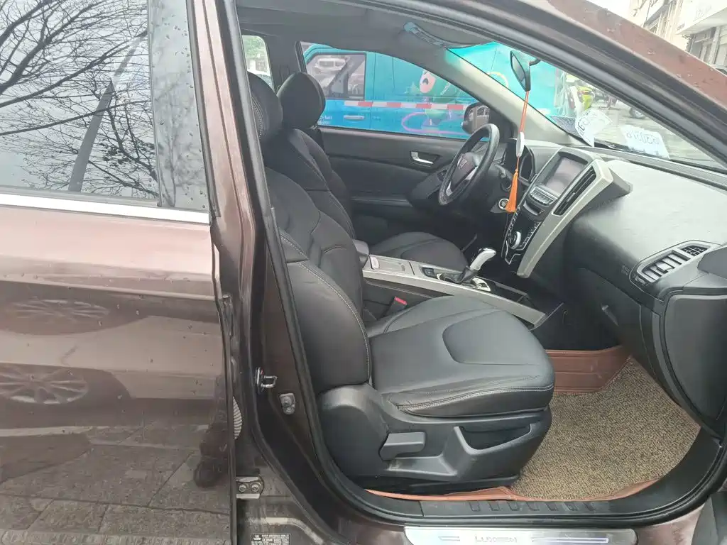 Luxgen U6 SUV 2016 2015 1.8T Fashion Upgrade