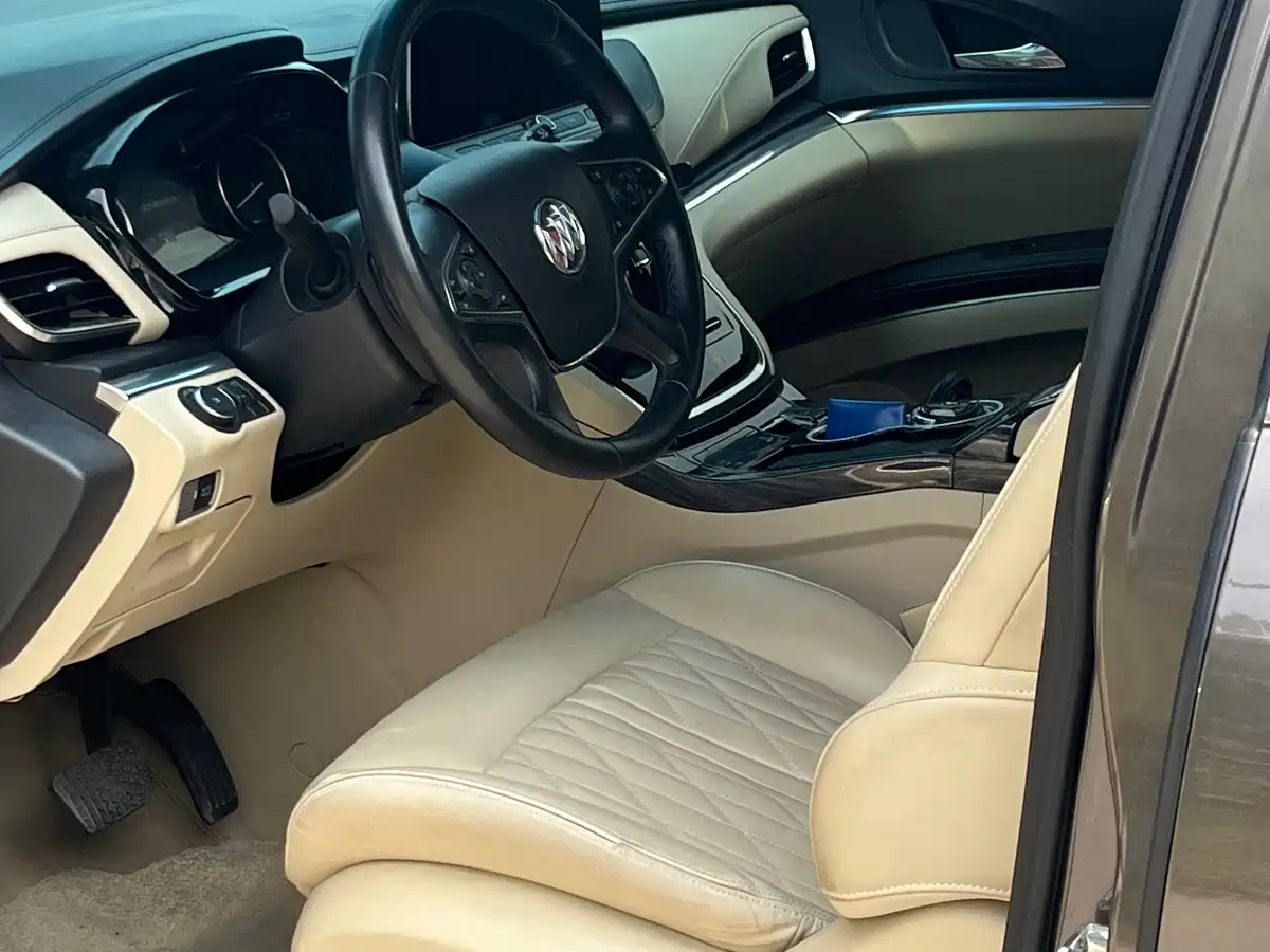Buick GL8 2023 Land Business Class 652T Luxury фото 6