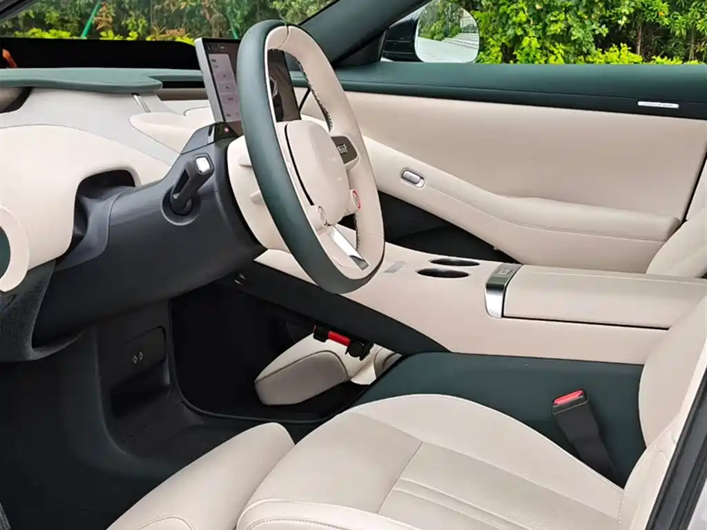 Xiaomi Auto Xiaomi YU7 2025 Extended Range RWD Edition фото 15