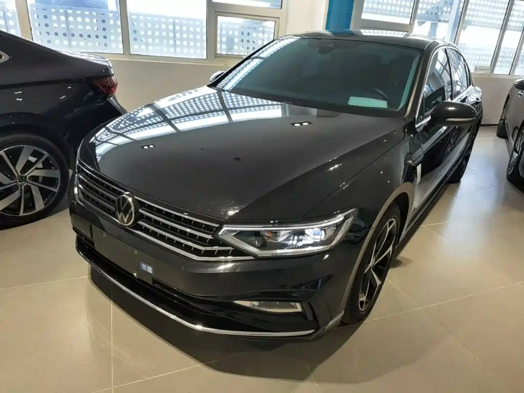 Volkswagen Magotan 2023 Model 2 Million Commemorative Edition 330TSI DSG Luxury