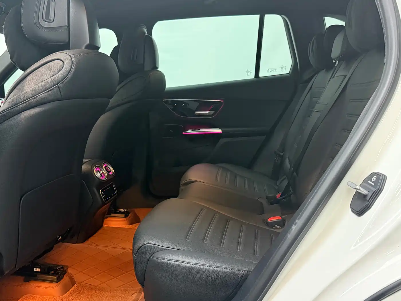 Mercedes-Benz GLC 2025 GLC 300 L 4MATIC Dynamic 5-seater фото 14