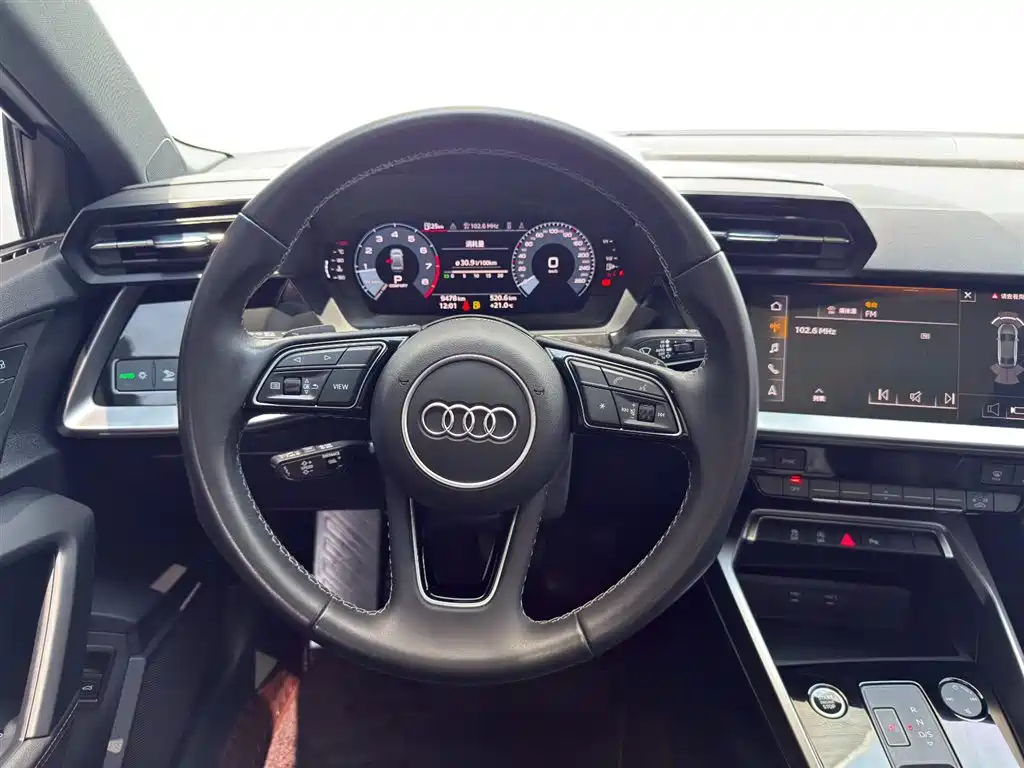 Audi A3 2024 Model A3L Limousine 35 TFSI Fashion Sport фото 7
