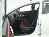 Фото 10 - JAC Refine S2