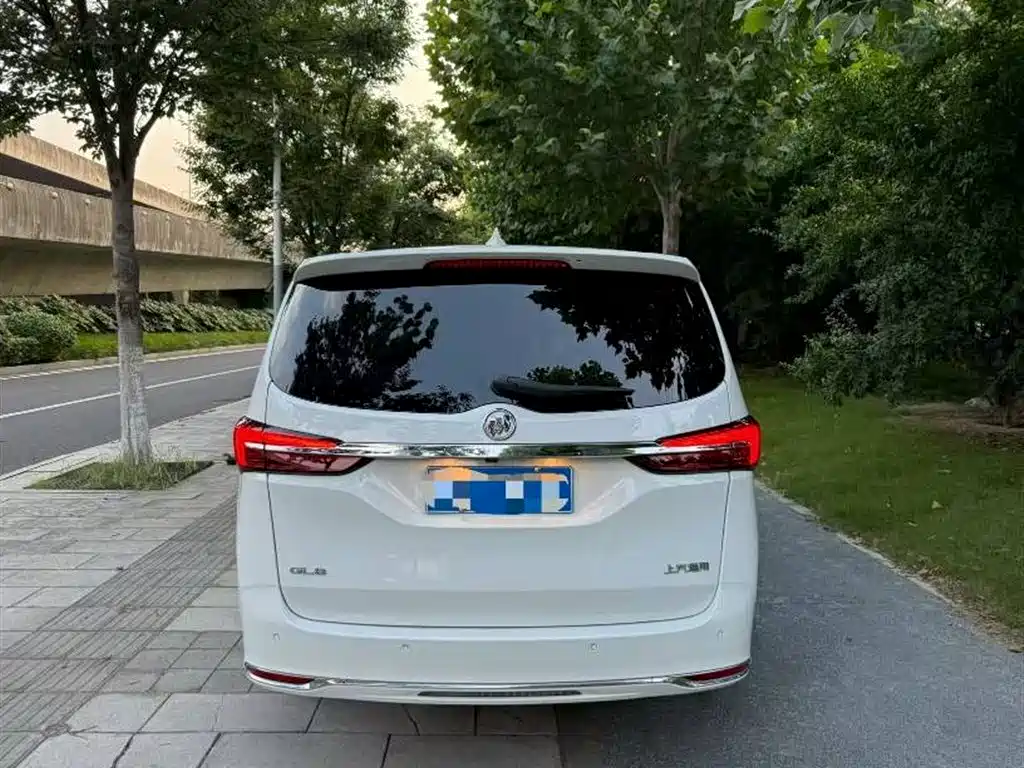 BUICK GL8