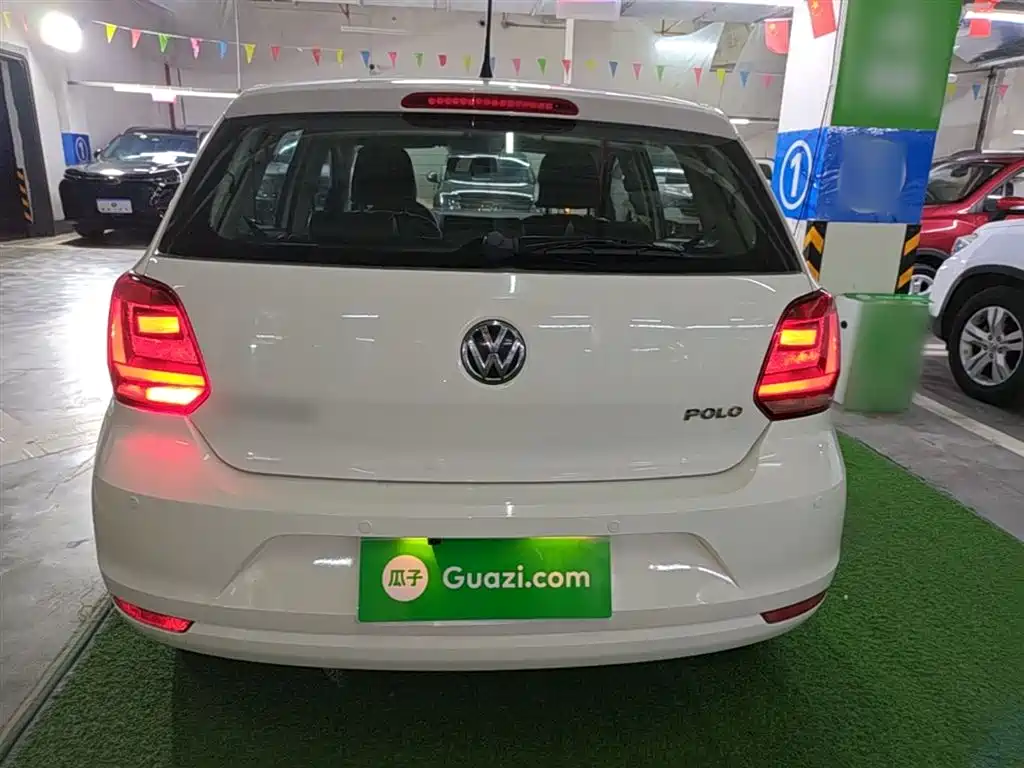 Volkswagen Polo 2016 1.4L Automatic Trend фото 6