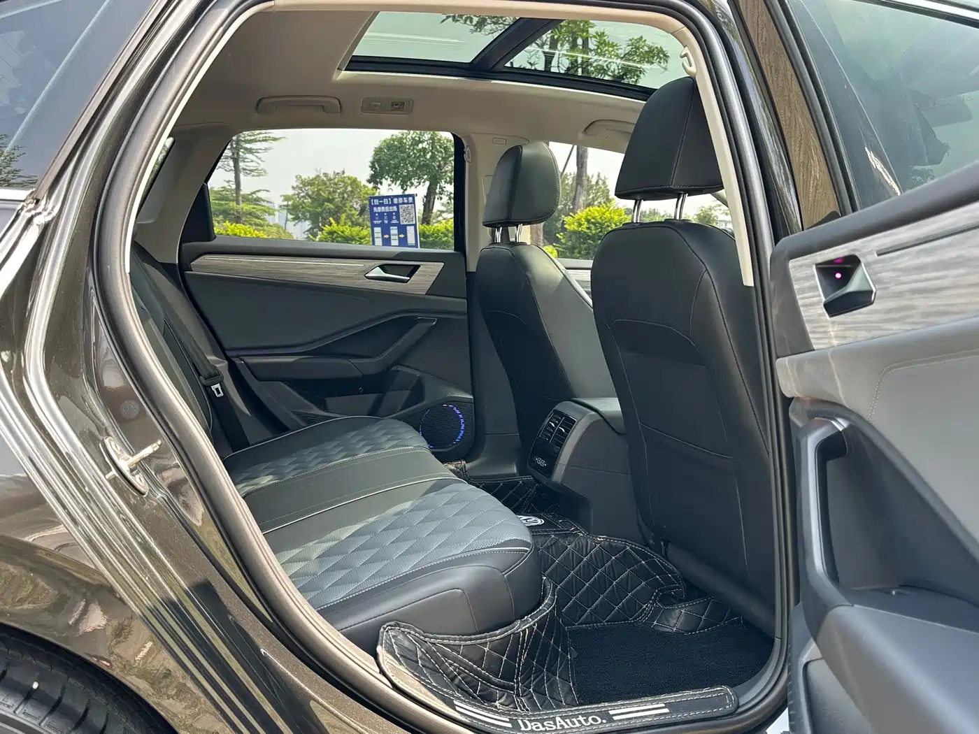 Volkswagen Sagitar 2023 300TSI DSG Surpassing Edition фото 7