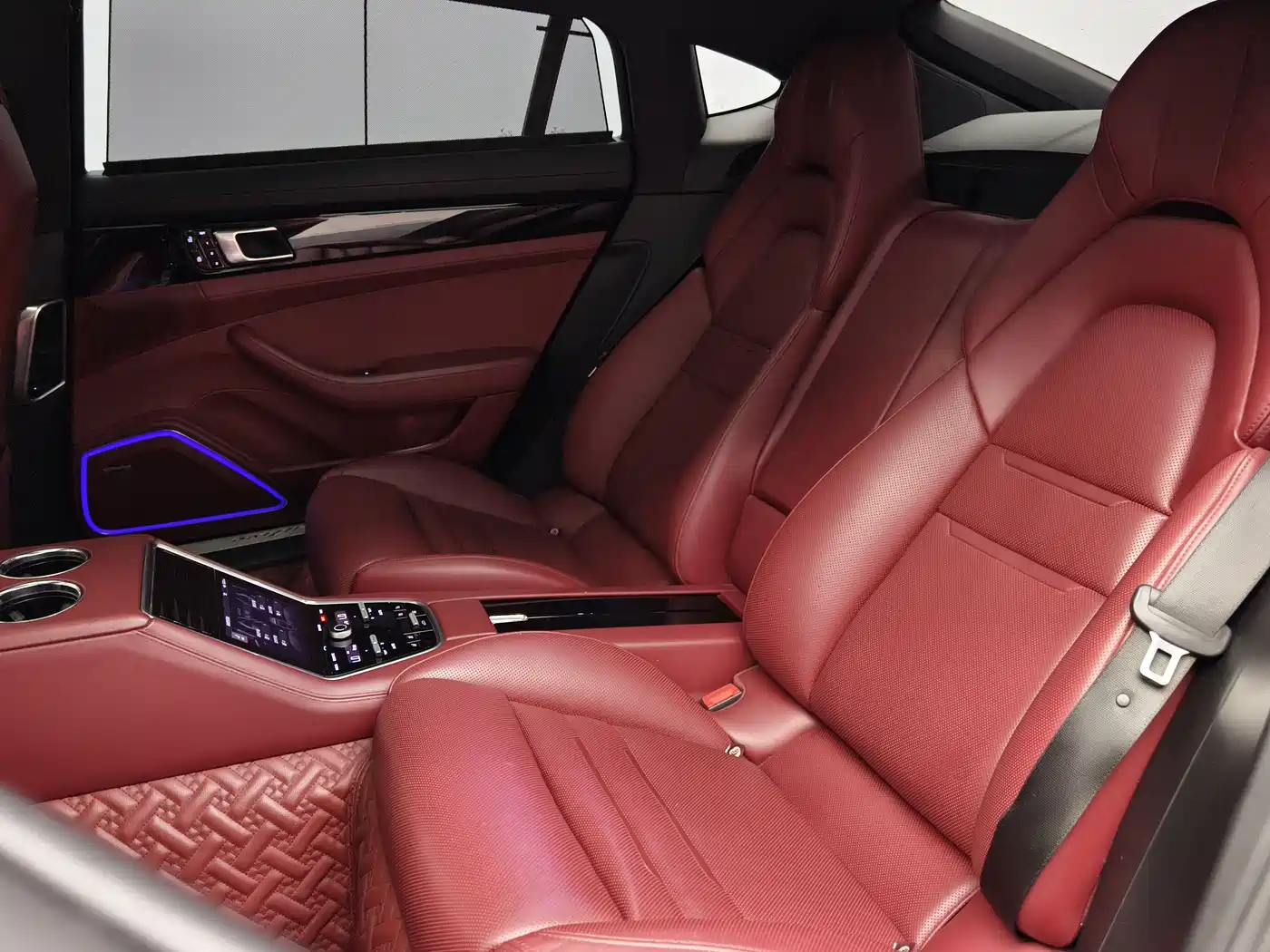 Porsche Panamera фото 14