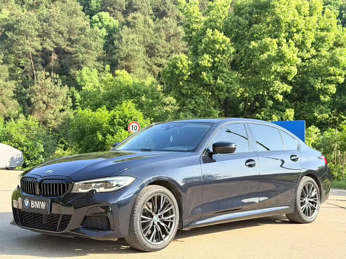 BMW 3 Series 2022 325Li M Sport Shadow Edition