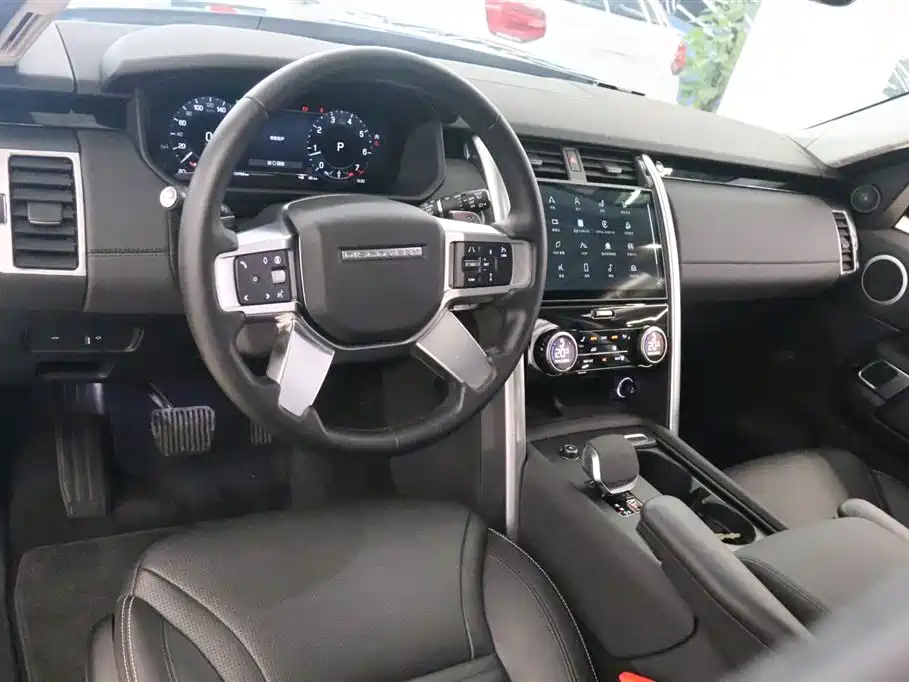 Land Rover Discovery 2024 Model 360PS S фото 14