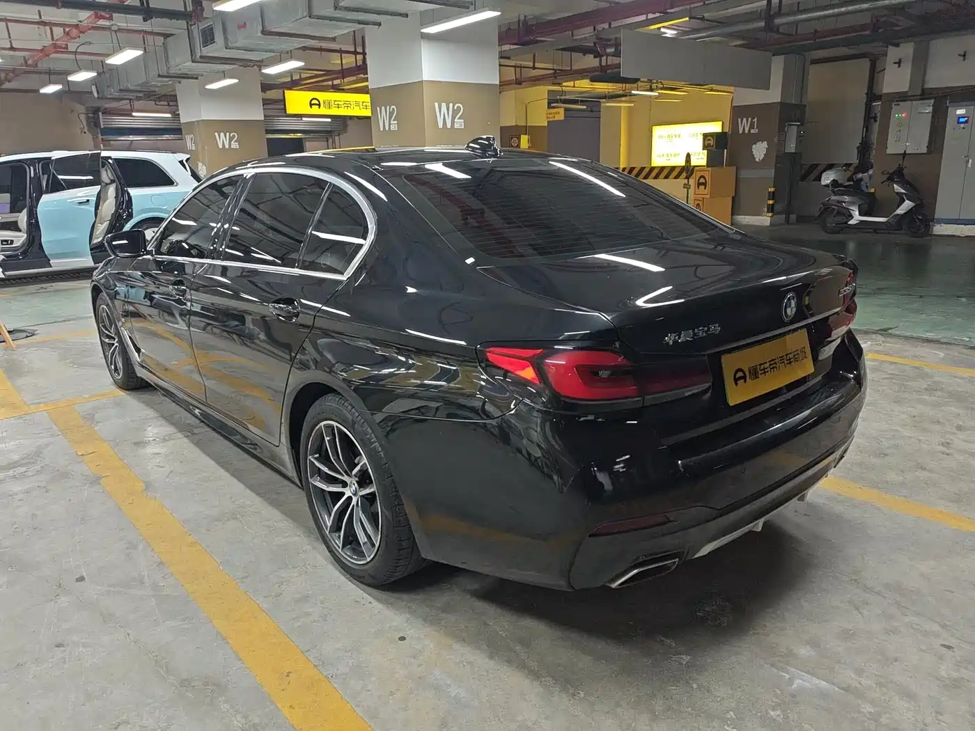 BMW 5 Series 2021 Facelift 530Li Leading M Sport Package фото 3