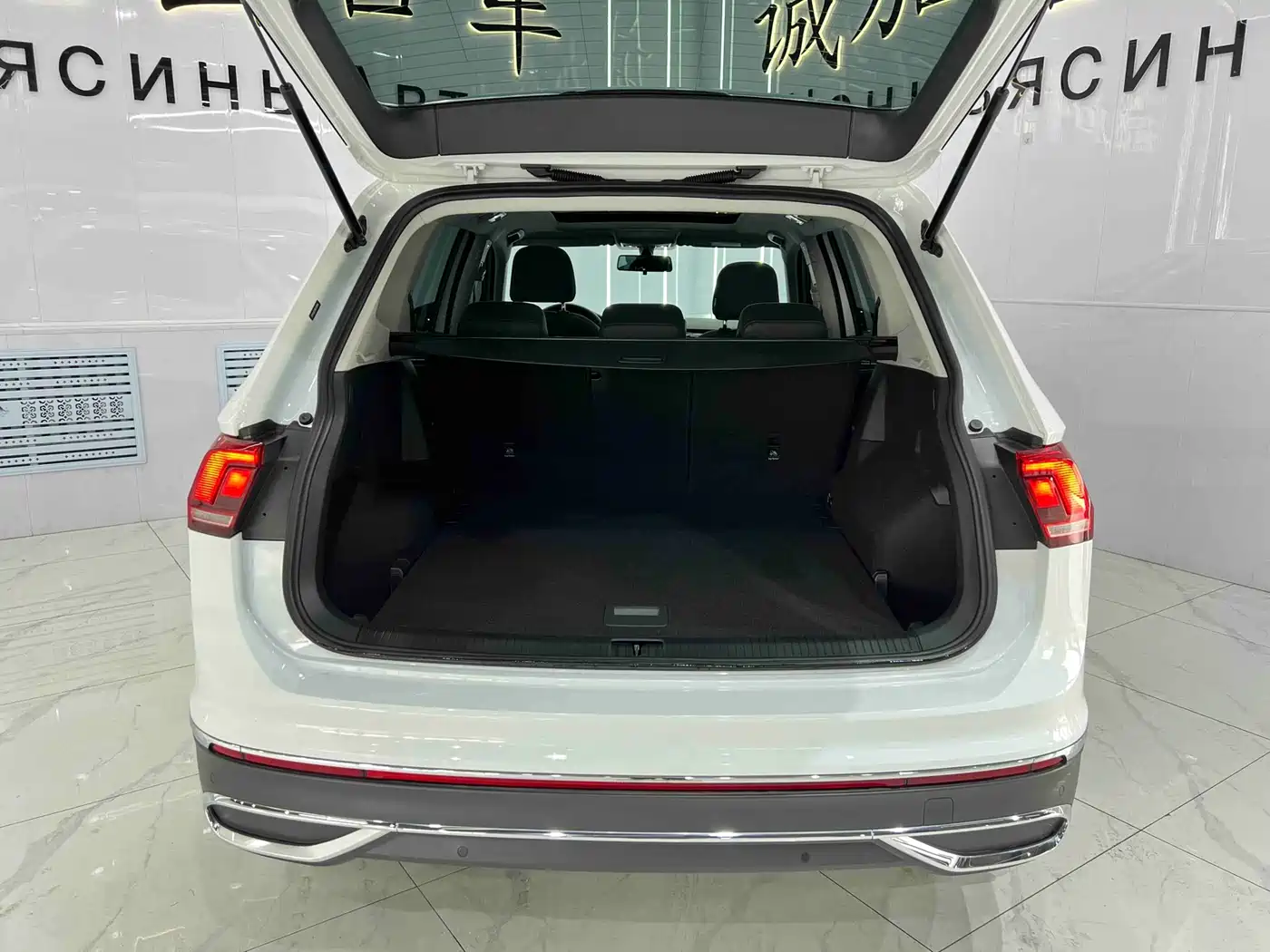 Volkswagen Tiguan L 2023 280TSI 2WD Trend Limited Edition фото 17