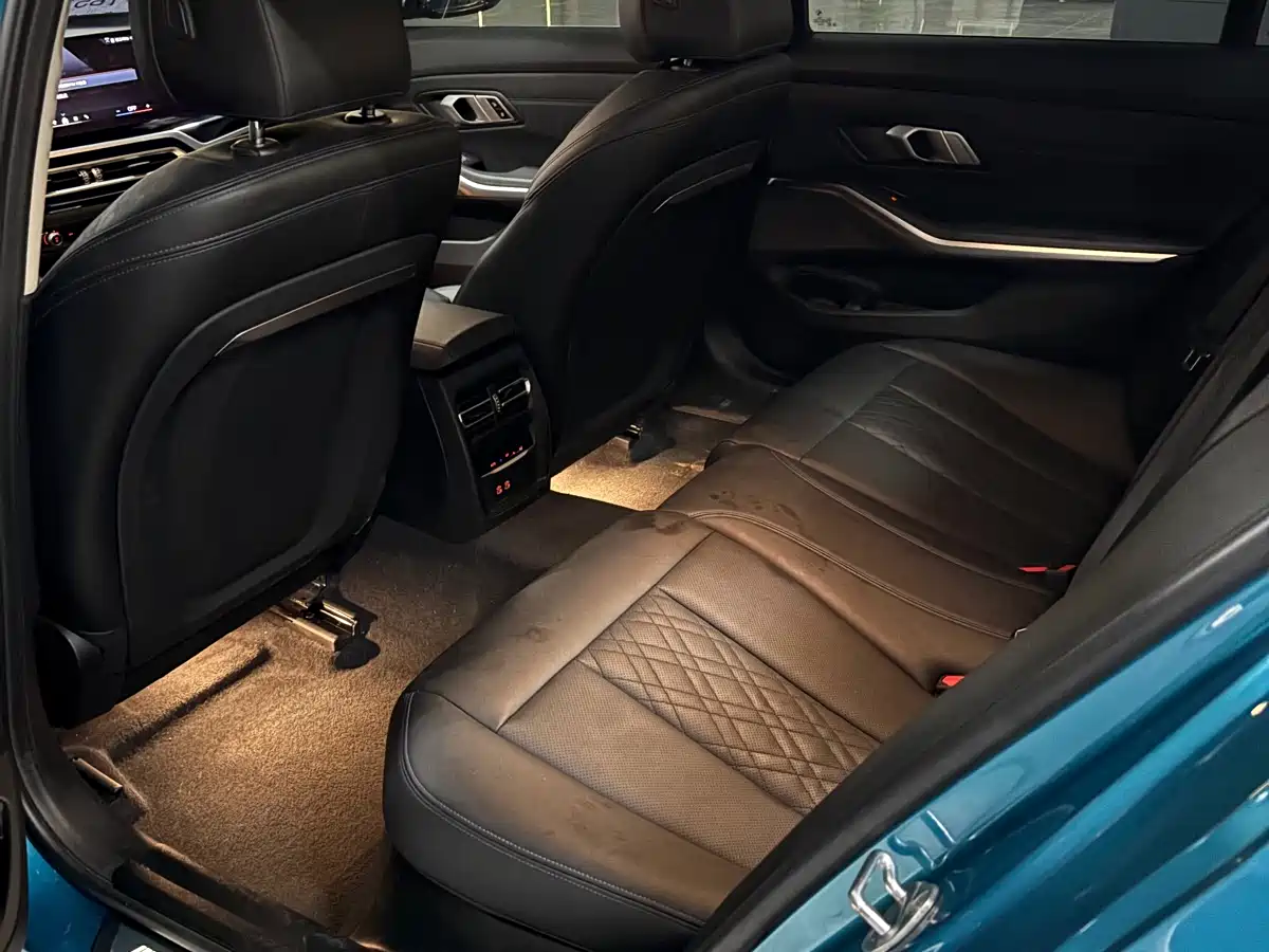 BMW 3 Series 2024 320Li M Sport Package фото 10