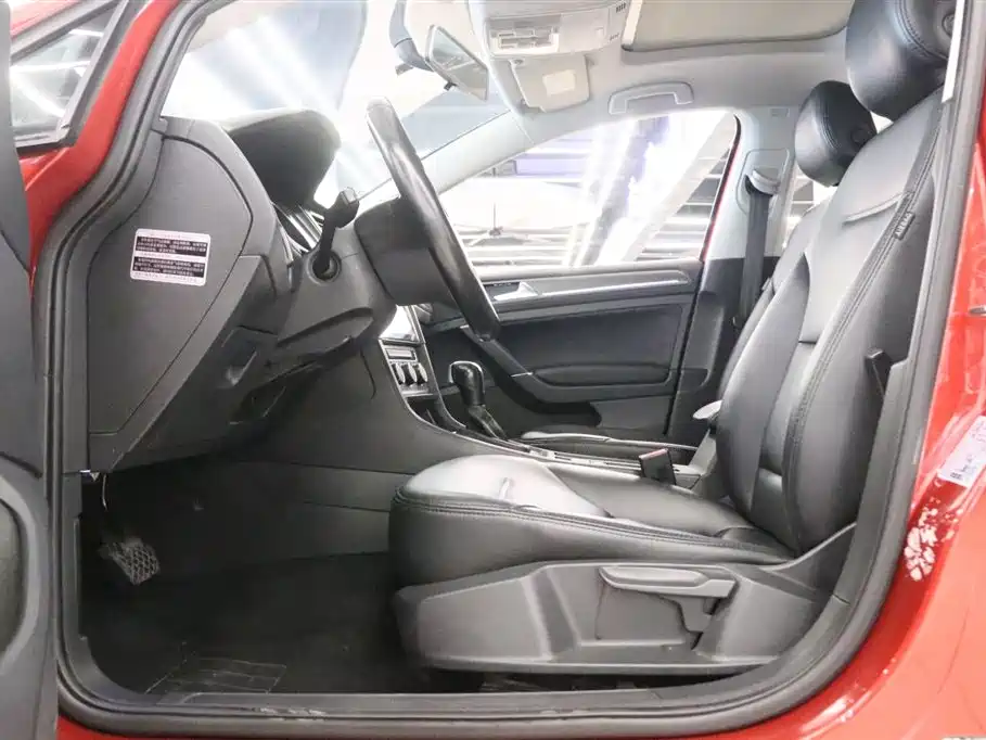 Volkswagen Golf 2015 1.4TSI Automatic Comfort фото 11