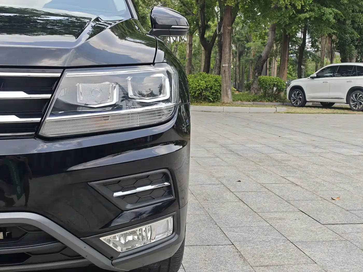 Volkswagen Tiguan L 2021 330TSI Automatic 2WD Smart фото 8