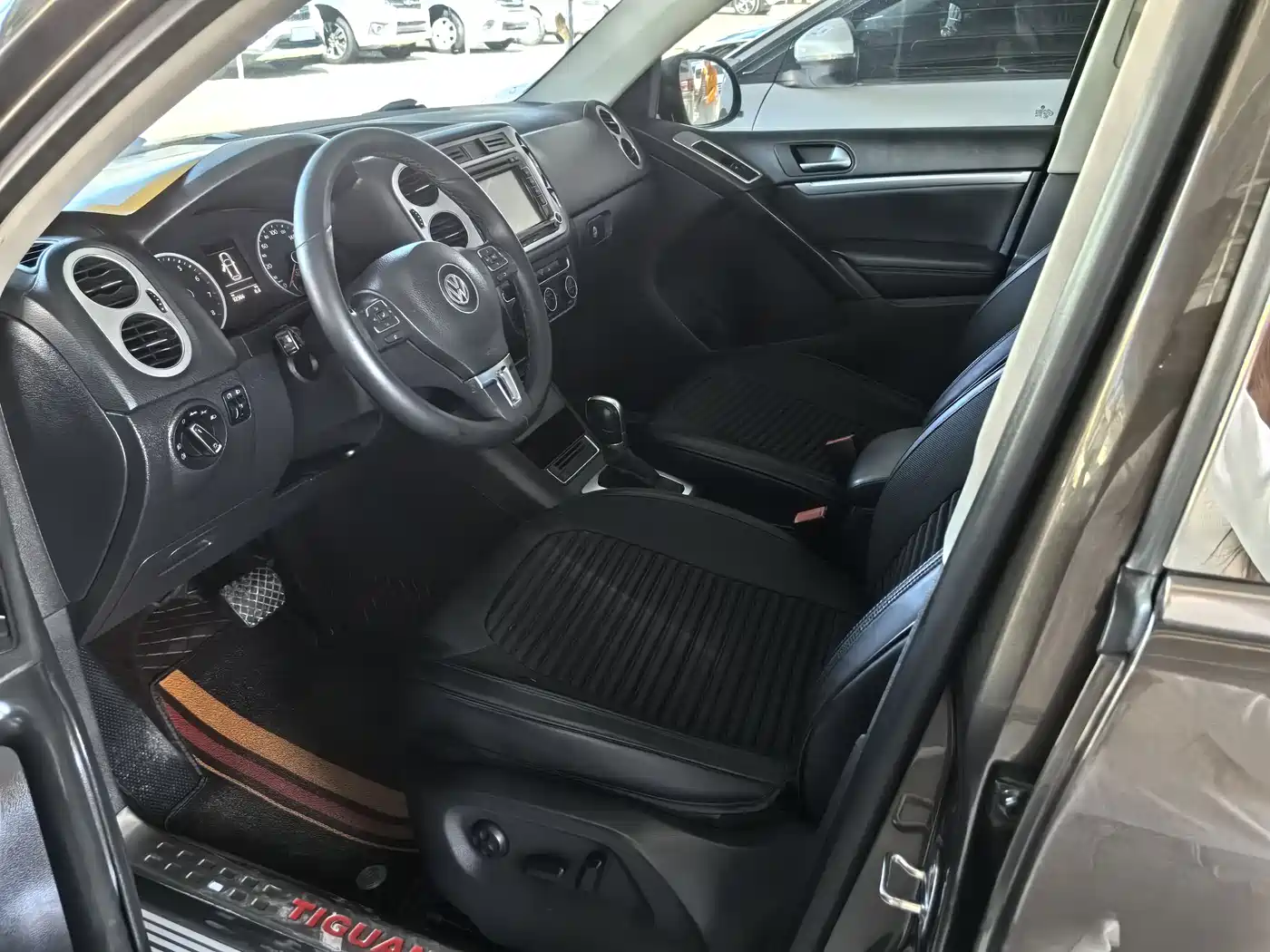 Volkswagen Tiguan 2015 1.8TSI Automatic 2WD Comfortline фото 7
