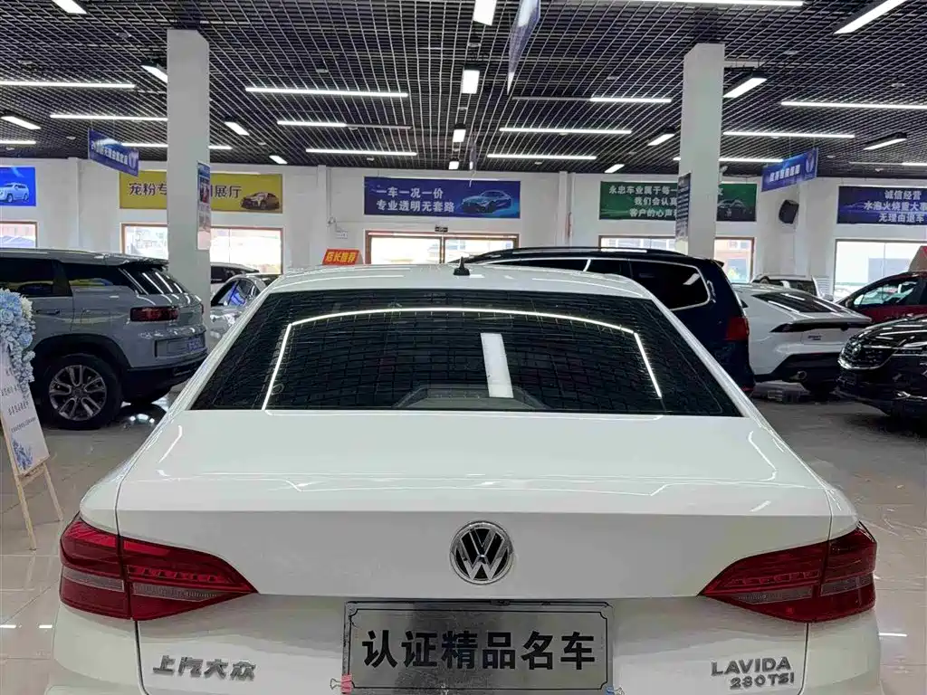 Volkswagen Lavida 2021 280TSI DSG Comfort Edition фото 8
