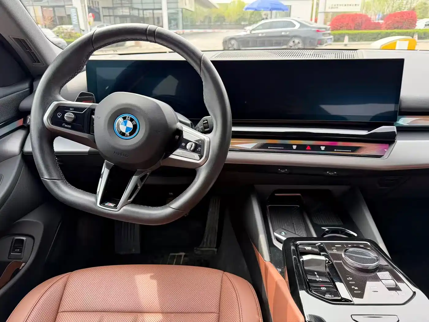 BMW I5