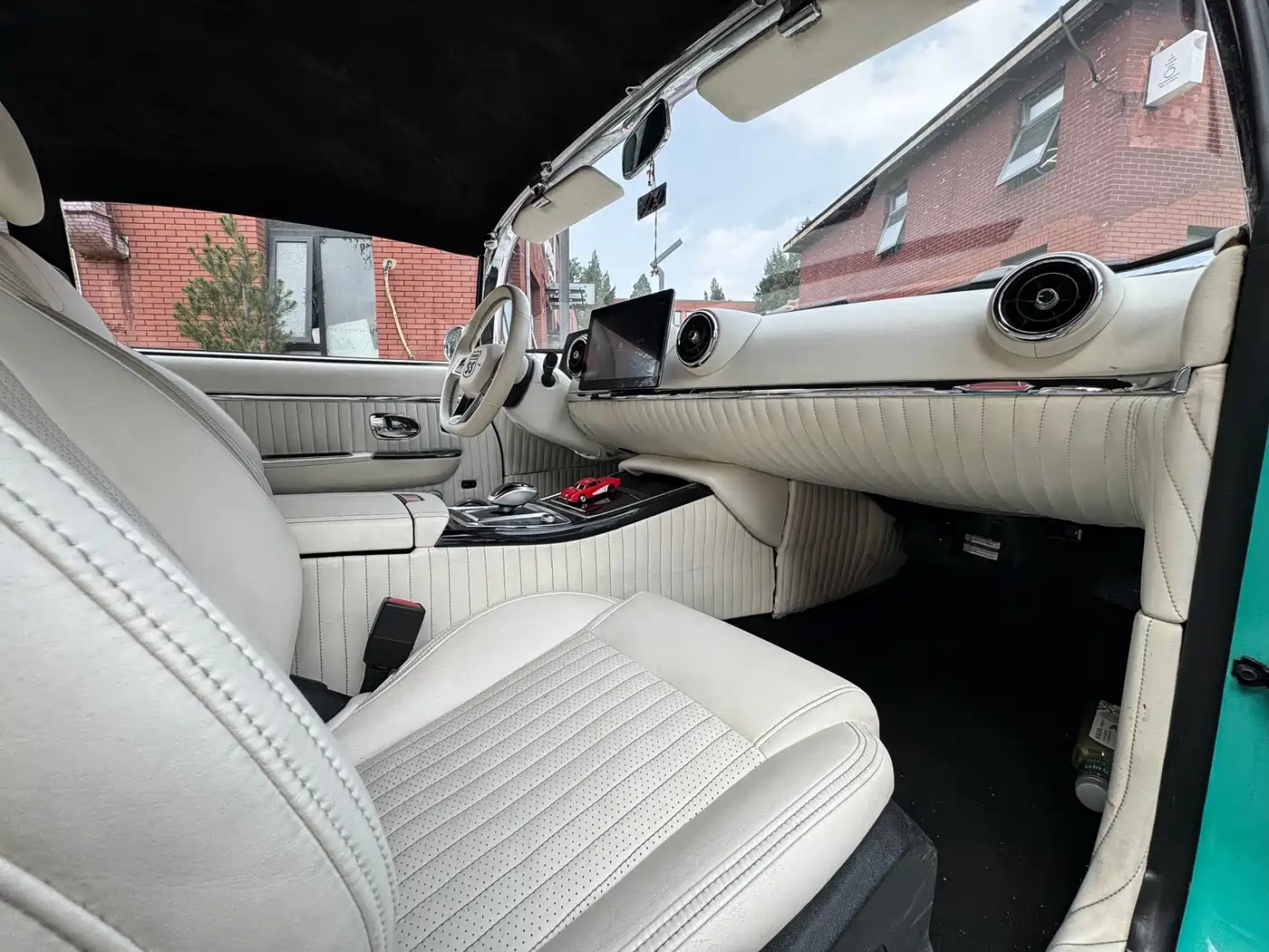 SONGSAN MOTORS SS DOLPHIN