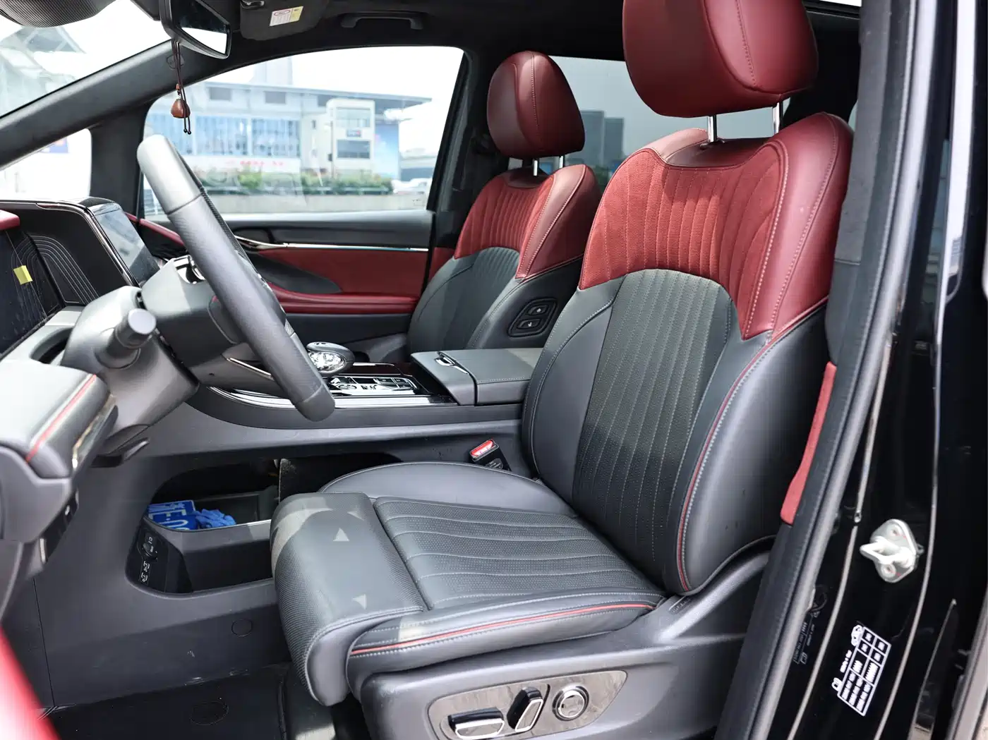 GAC Trumpchi Trumpchi M8 2024 Patriarch Series 400T Ultimate Edition фото 11