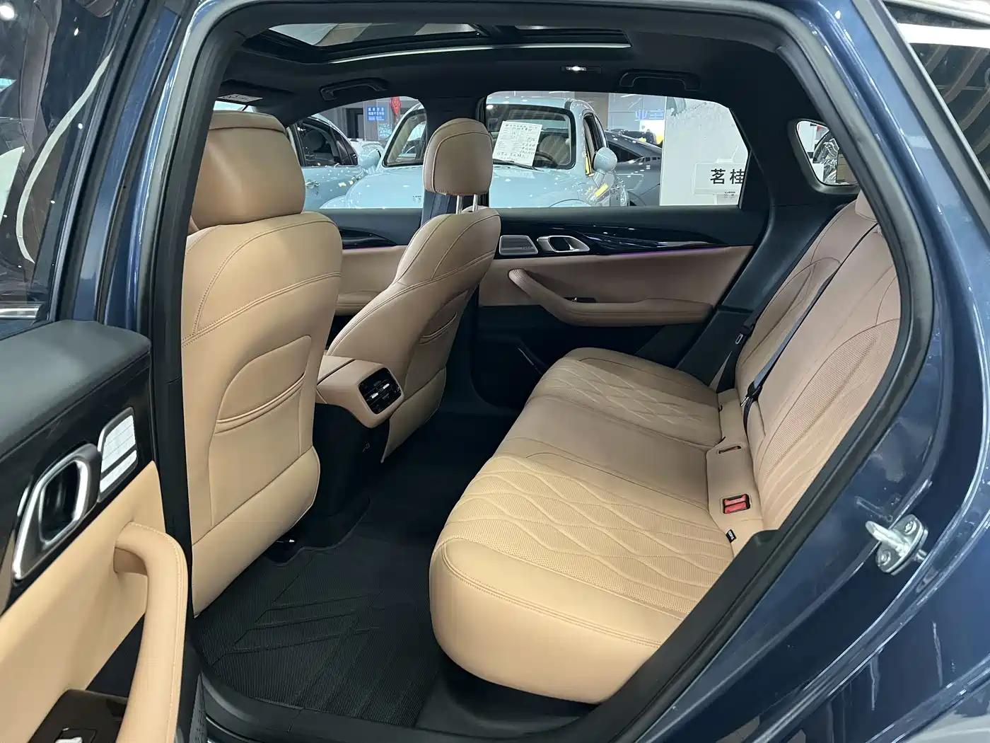 Geely Galaxy Galaxy A7 2025 EM-i фото 12