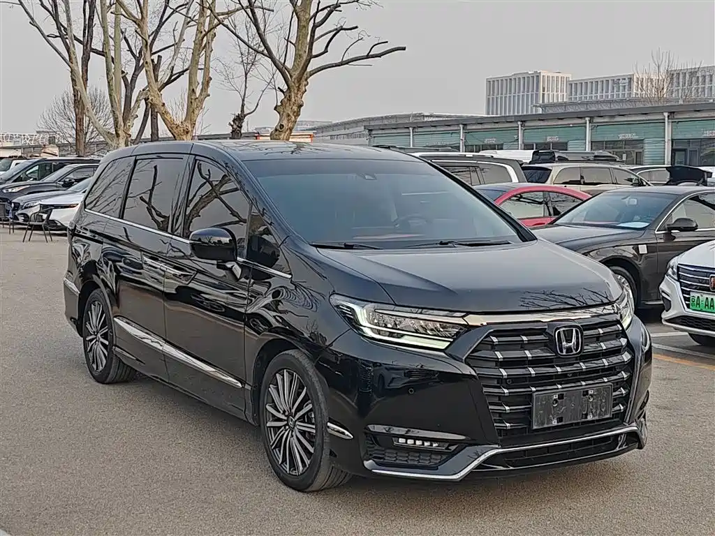Honda Elysion 2022 2.0L e:HEV Supreme Edition